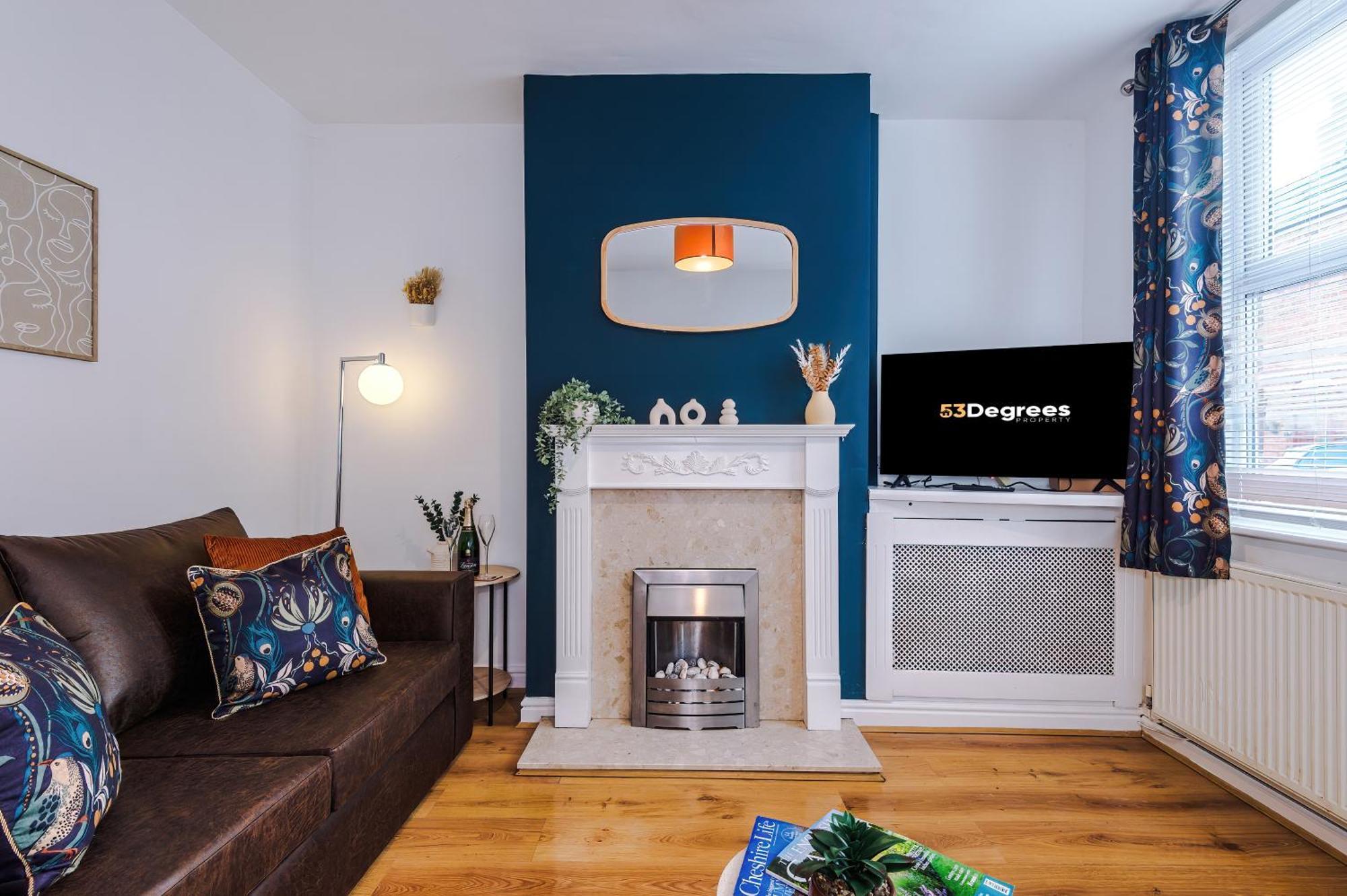 New! Spacious 2-Bed Home In Chester City-Centre By 53 Degrees Property, Ideal For Couples & Small Groups, Great Location - Sleeps 5 מראה חיצוני תמונה